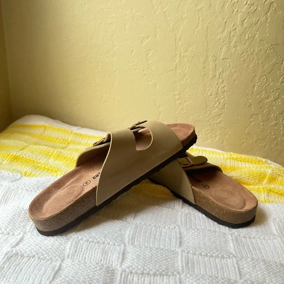 Cushionaire Footbed Sandal - Picture 8 of 8